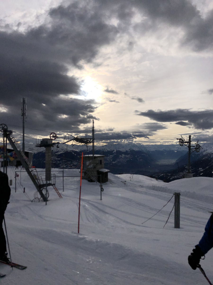 รูปถ่าย สวิสเซอร์แลนด์(Switzerland) ครองส์-มงตานา(Crans Montana) 2020-12 328
