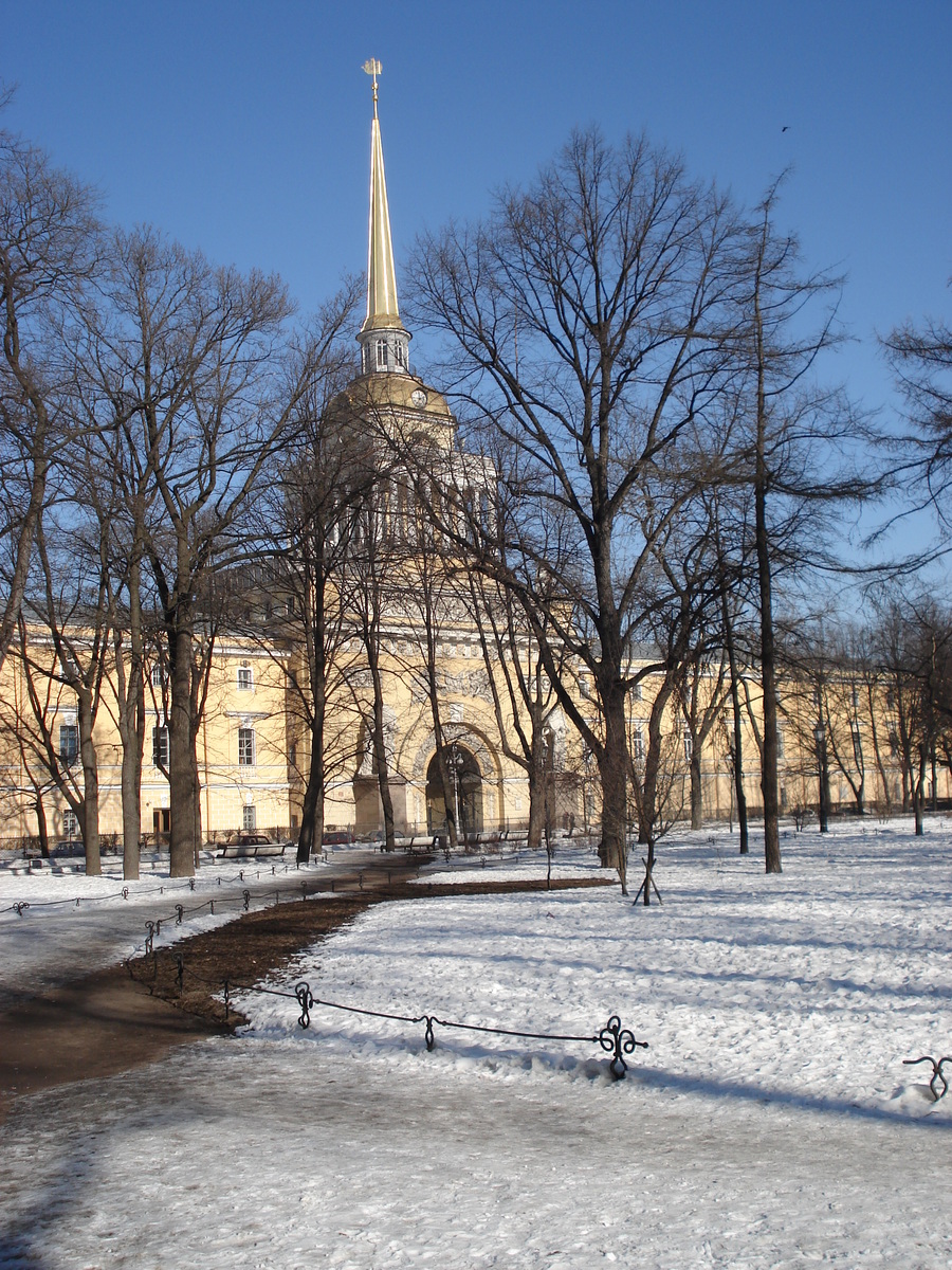 รูปถ่าย รัสเซีย(Russia) เซนต์ปีเตอร์สเบิร์ก(St Petersburg) สวนอเล็กซานเดอร์(Alexandrovsky Garden) 2006-03 12