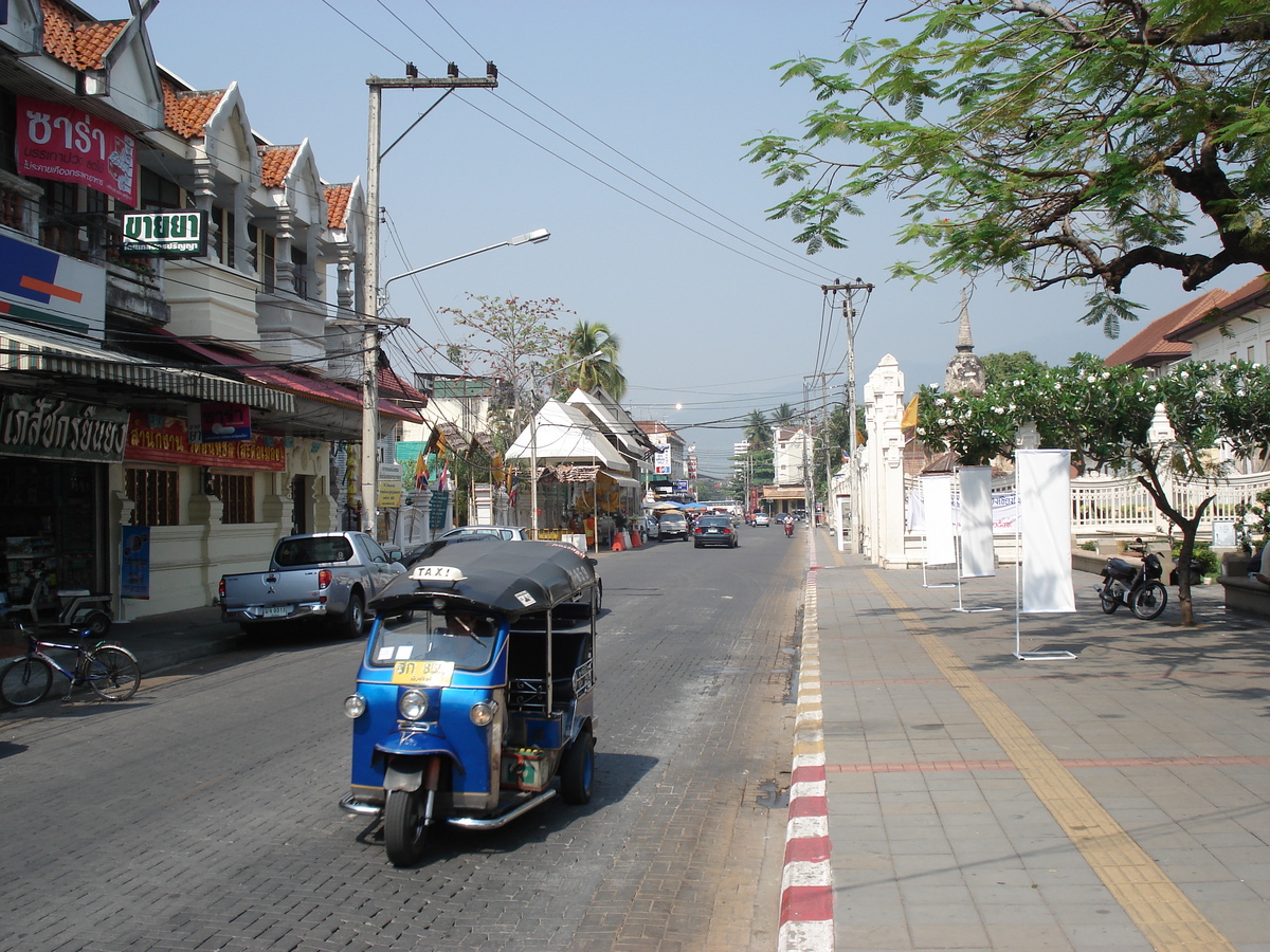 รูปถ่าย ไทย(Thailand) เชียงใหม่(Chiang Mai) ข้างในคุเมืองเชียงใหม่(Inside Canal) 2006-04 4