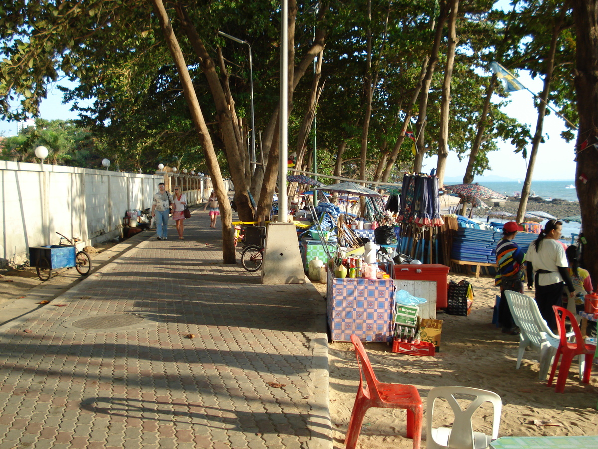รูปถ่าย ไทย(Thailand) พัทยา(Pattaya) โกลเดนฮอร์น(Golden Horn) 2007-02 89