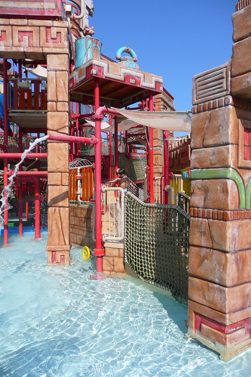 รูปถ่าย สหรัฐอาหรับเอมิเรตส์(United Arab Emirates) ดูไบ(Dubai) สวนน้ำอควาเวนเจอร์ ดูไบ(Dubai Aquaventure) 2009-01 153