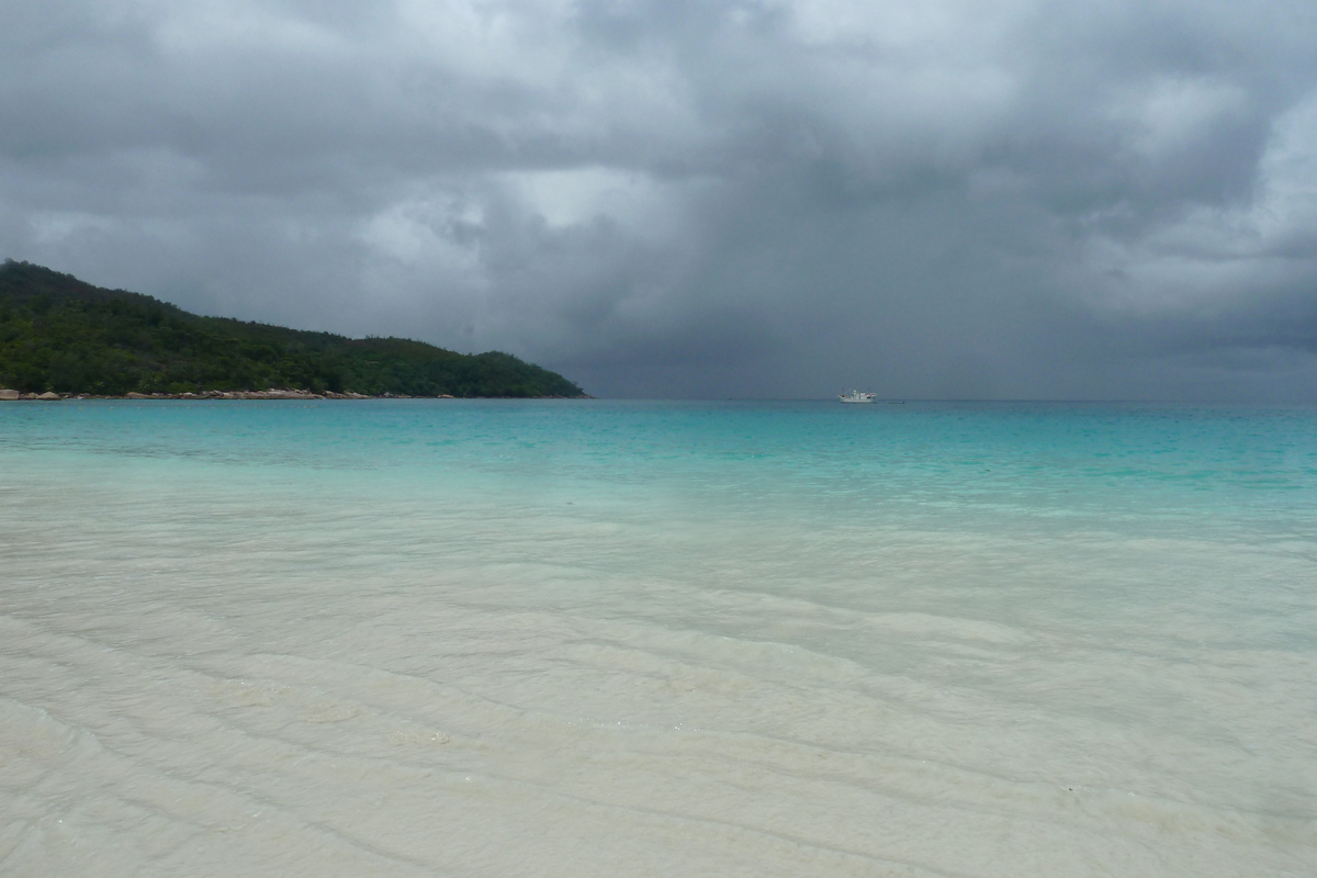 รูปถ่าย เซเชลส์(Seychelles) อ่าวอ็องส์ลาซิโอ(Anse Lazio) 2011-10 15