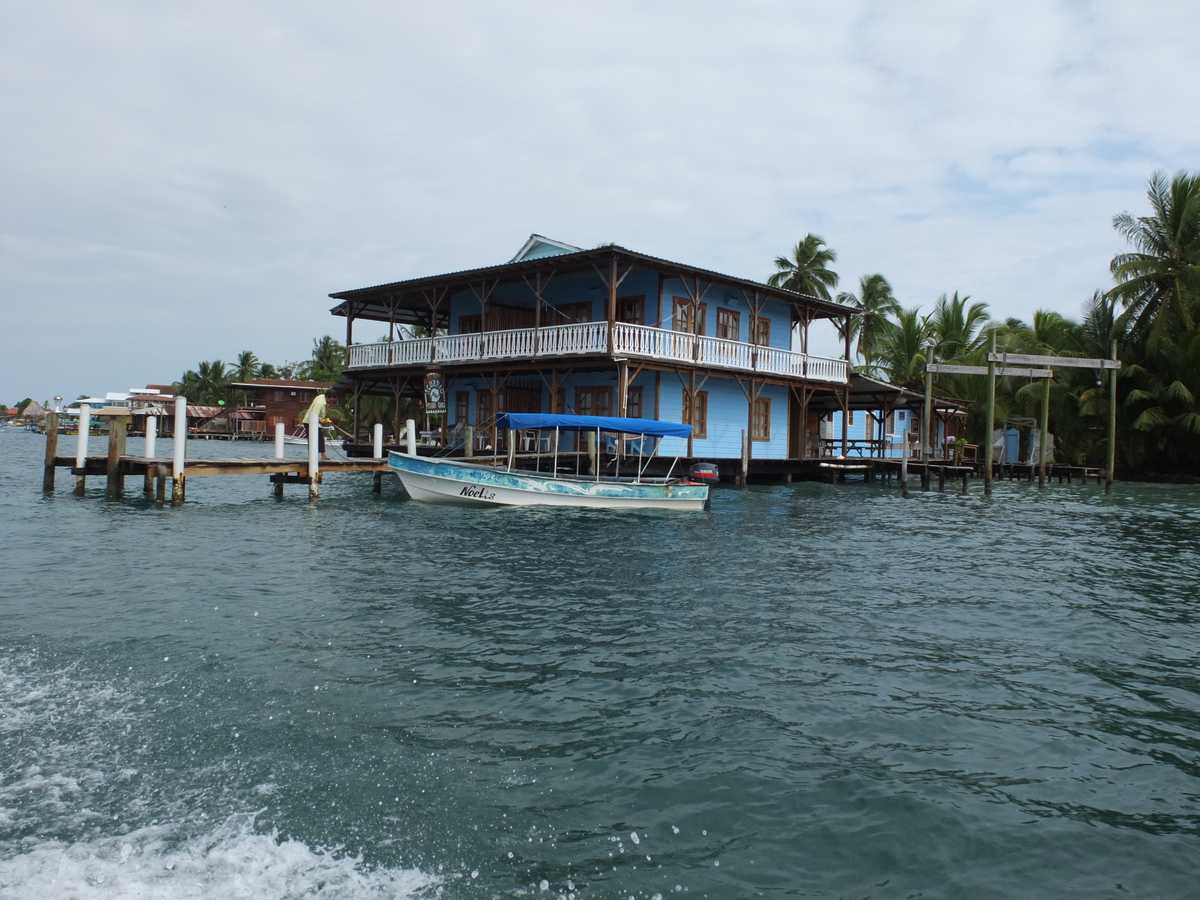 รูปถ่าย ปานามา(Panama) เกาะบาสติเมนโตส(Bastimentos) 2015-03 1