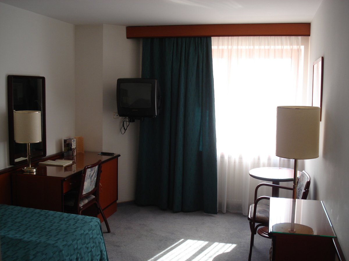 รูปถ่าย รัสเซีย(Russia) นิชนีย์นอฟโกร็อด(Nizhniy Novgorod) โรงแรมวอลนา(Volna Hotel) 2006-07 3