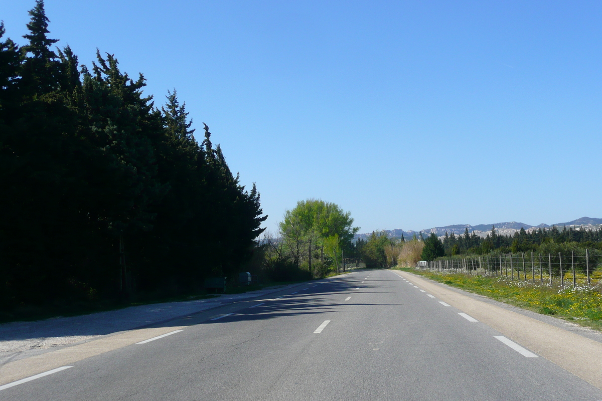 รูปถ่าย ฝรั่งเศส(France) โพรว็องส์(Provence) ถนนจากมูรีแยสไปโบเดอโพรว็องส์(Mouries to Baux de Provence road) 2008-04 26