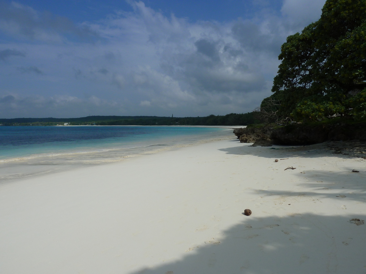 รูปถ่าย นิวแคลิโดเนีย(New Caledonia) เกาะลีฟู(Lifou) ลูเอซิลลา(Luecilla) 2010-05 22