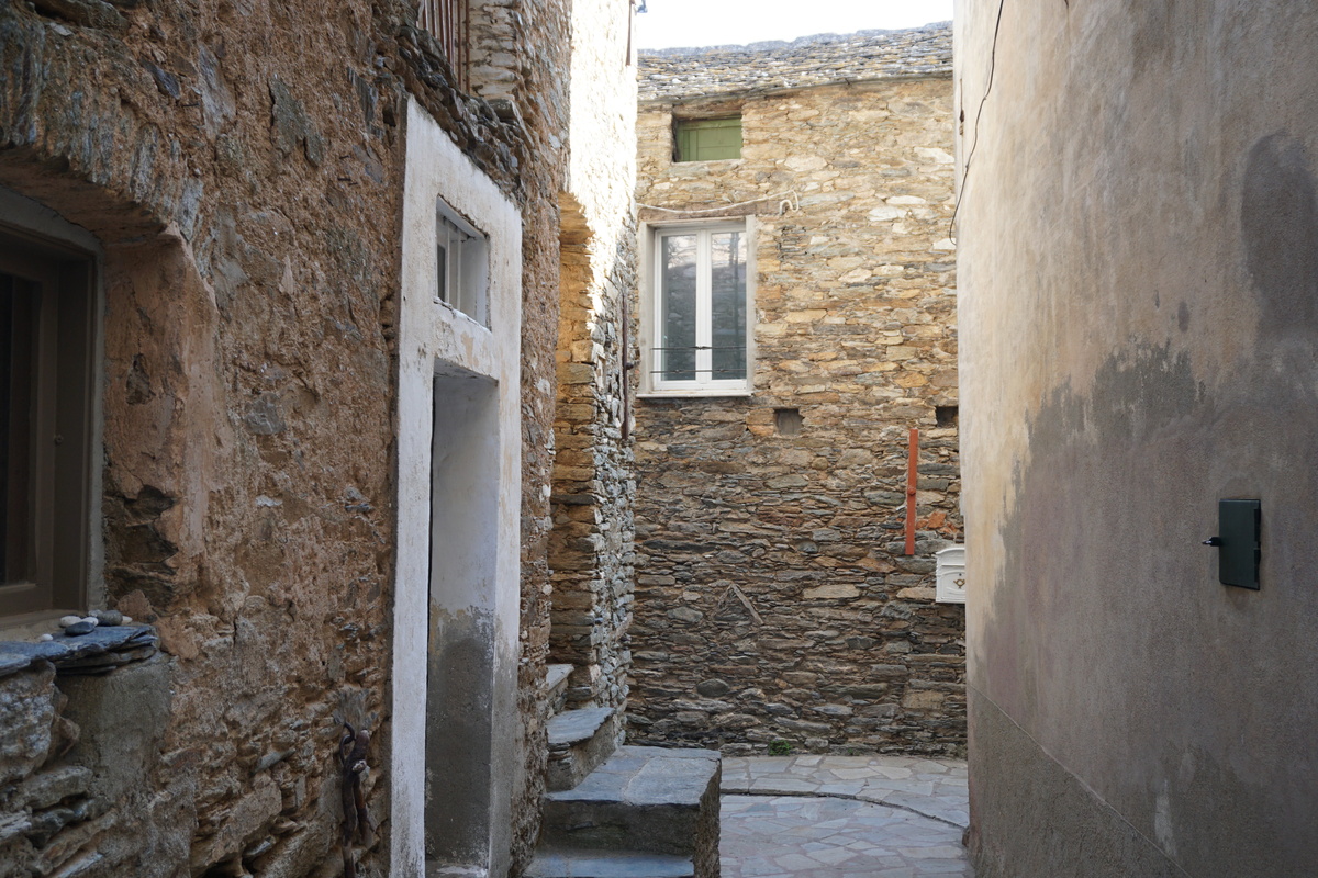 รูปถ่าย ฝรั่งเศส(France) คอร์สิคา(Corsica) เวนโซลัสกา(Venzolasca) 2017-09 30