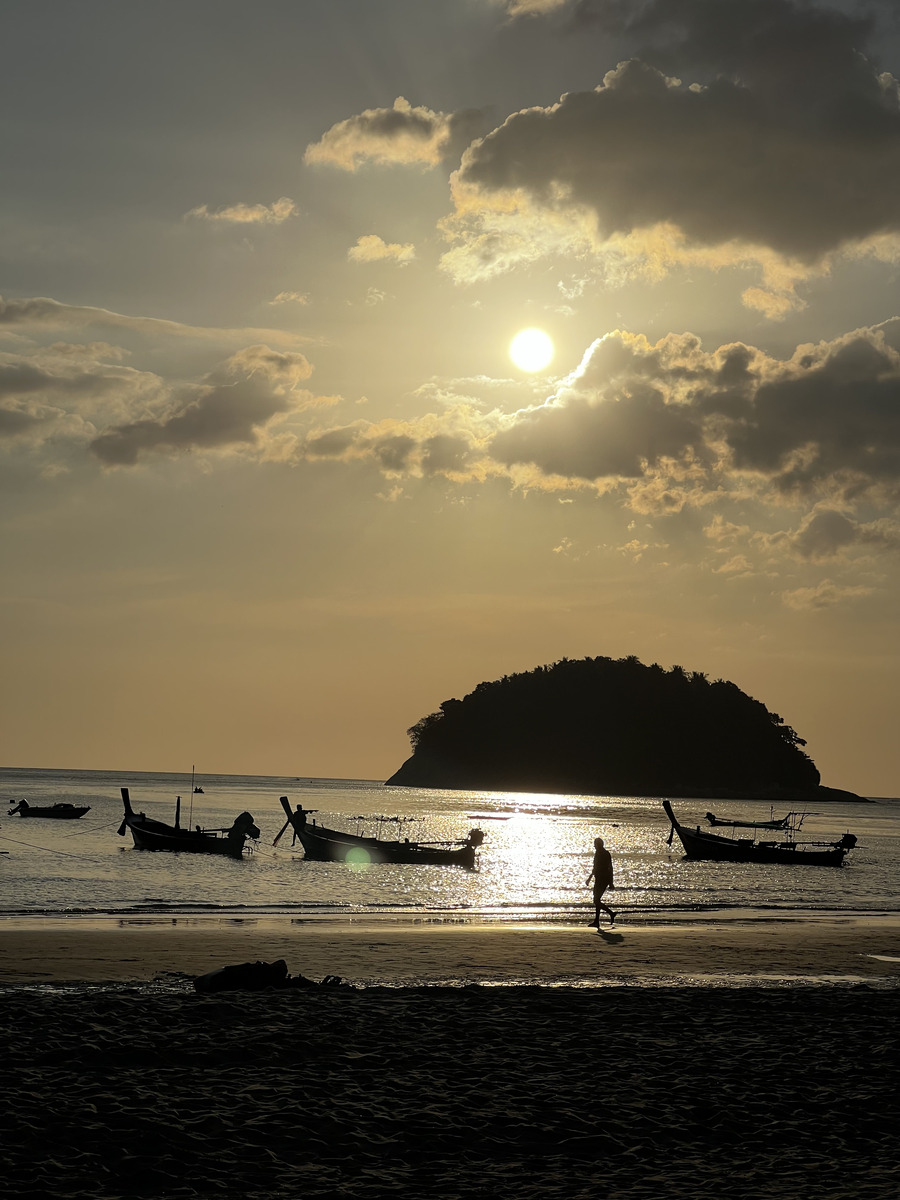 รูปถ่าย ไทย(Thailand) ภูเก็ต(Phuket) หาดกะตะ(Kata Beach) 2021-12 142