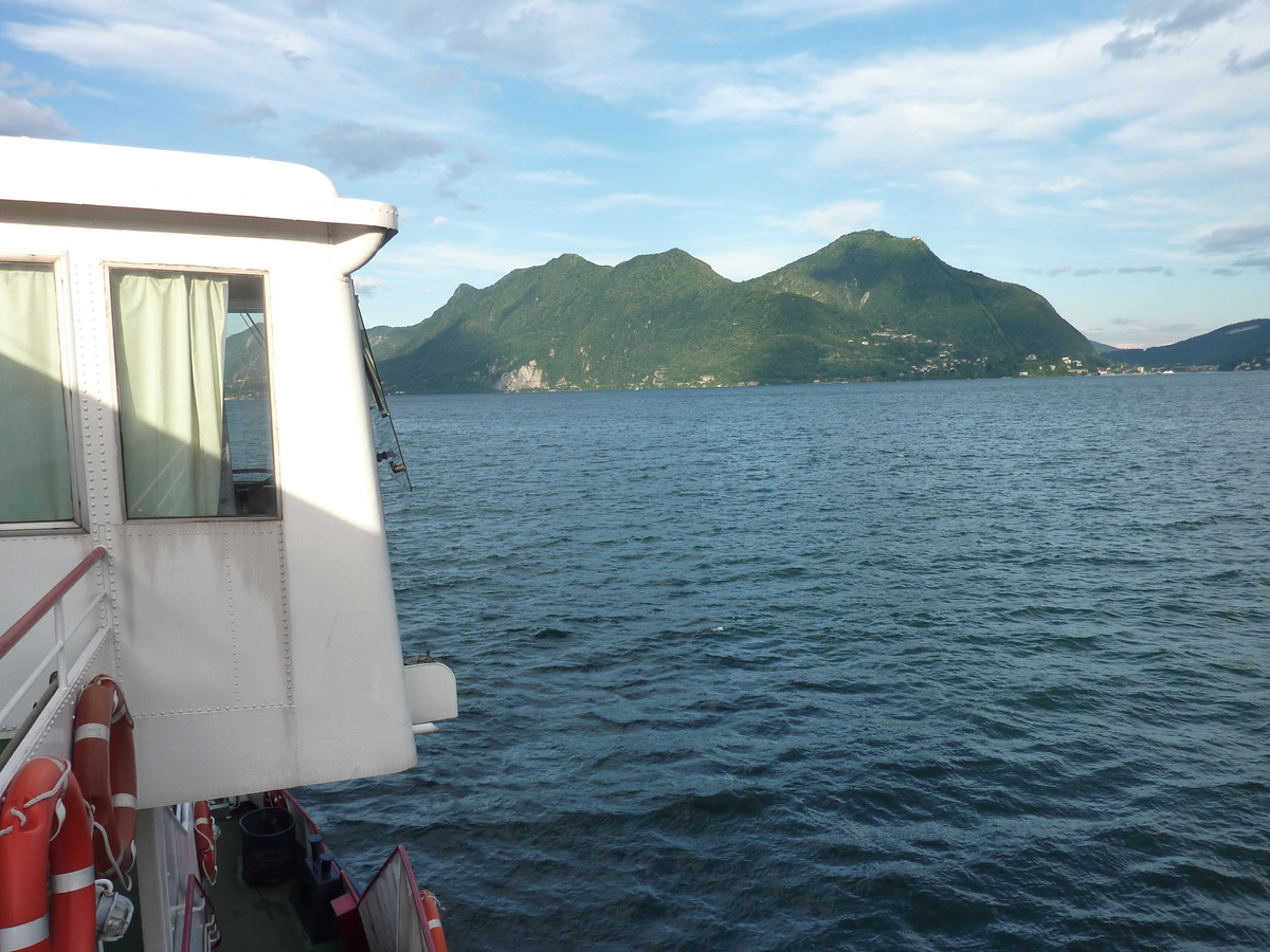 รูปถ่าย อิตาลี(Italy) ล่องเรือจากแวร์บาเนียไปลาเวโน(Verbania to Laveno boat trip) 2009-06 1