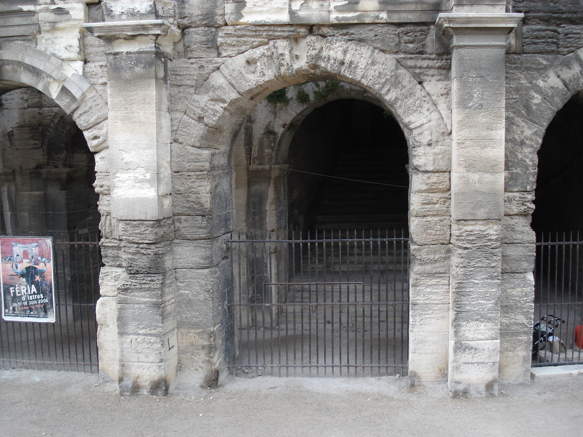 รูปถ่าย ฝรั่งเศส(France) อาร์เลอ(Arles) 2006-06 18