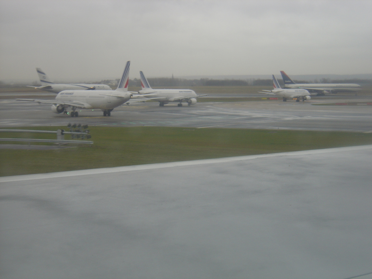 รูปถ่าย ฝรั่งเศส(France) ท่าอากาศยานปารีส-ชาร์ล-เดอ-โกล(Paris Charles de Gaulle Airport) 2004-12 1