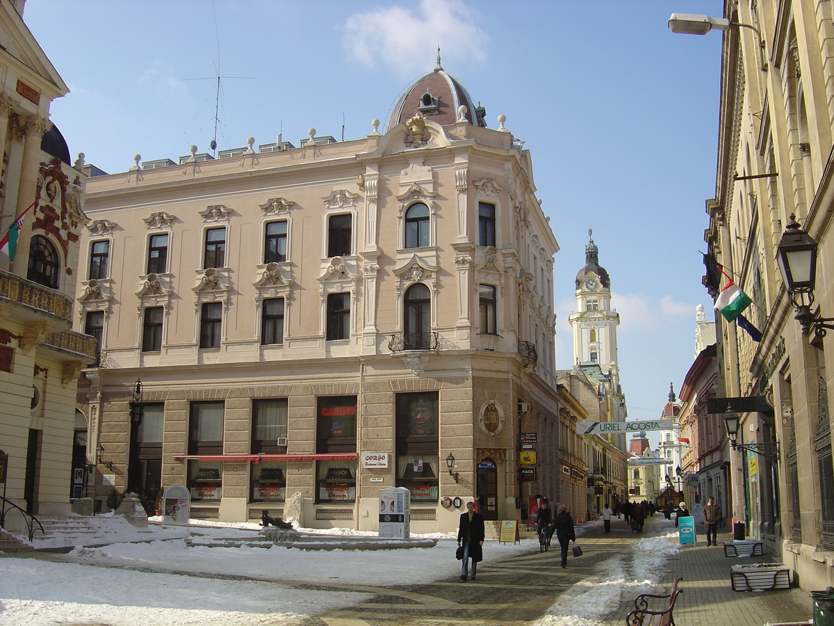 รูปถ่าย ฮังการี(Hungary) เปคส์(Pecs) 2005-03 47