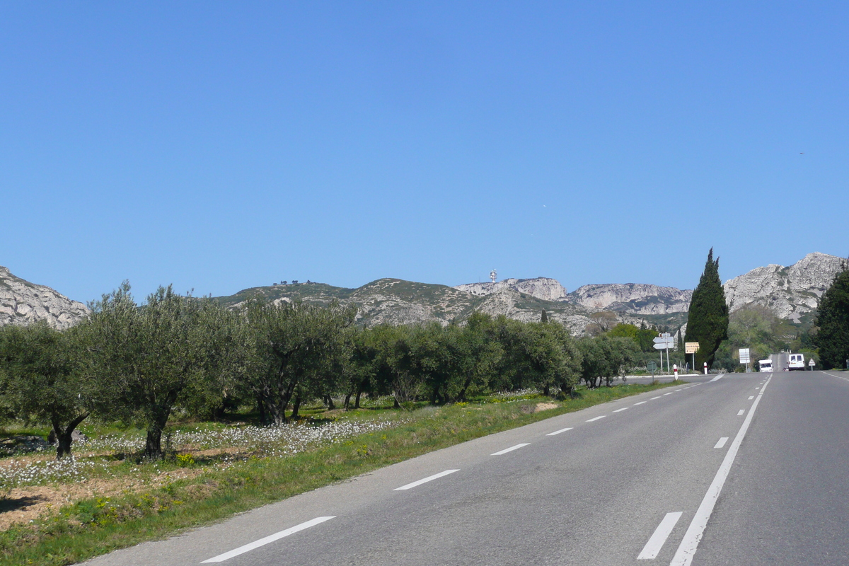 รูปถ่าย ฝรั่งเศส(France) โพรว็องส์(Provence) ถนนจากมูรีแยสไปโบเดอโพรว็องส์(Mouries to Baux de Provence road) 2008-04 4