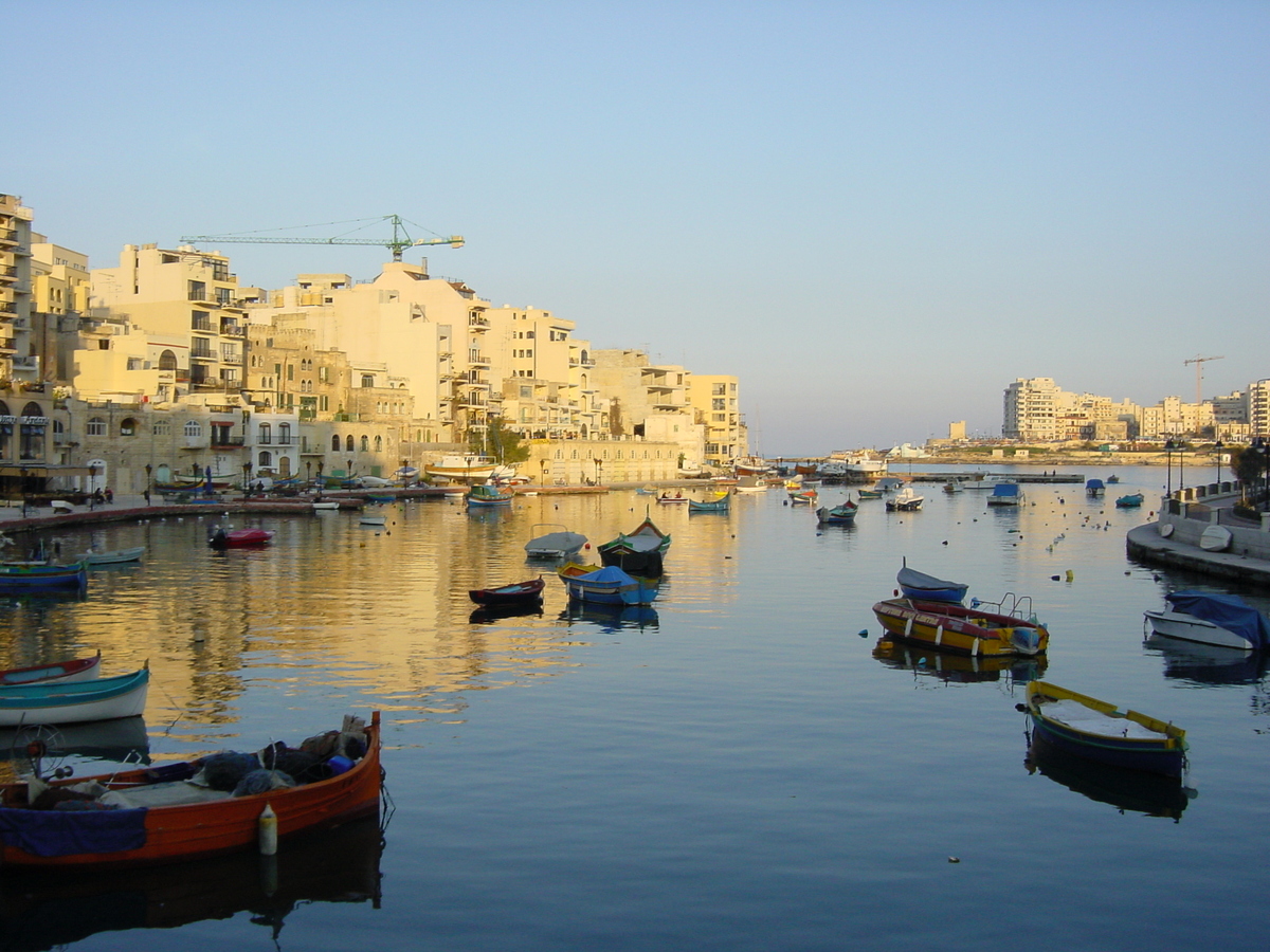 รูปถ่าย มอลตา(Malta) เซนต์จูเลียนส์(Saint Julians) 2003-03 2
