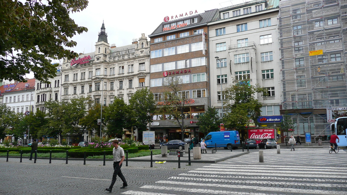 รูปถ่าย สาธารณรัฐเช็ก(Czech Republic) ปราก(Prague) จัตุรัสเวนเซสลาส(Vaclavske namesti) 2007-07 43