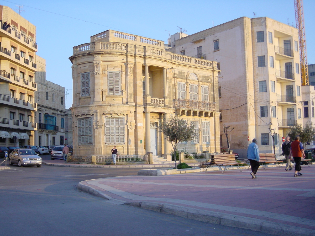 รูปถ่าย มอลตา(Malta) เซนต์จูเลียนส์(Saint Julians) 2003-03 0