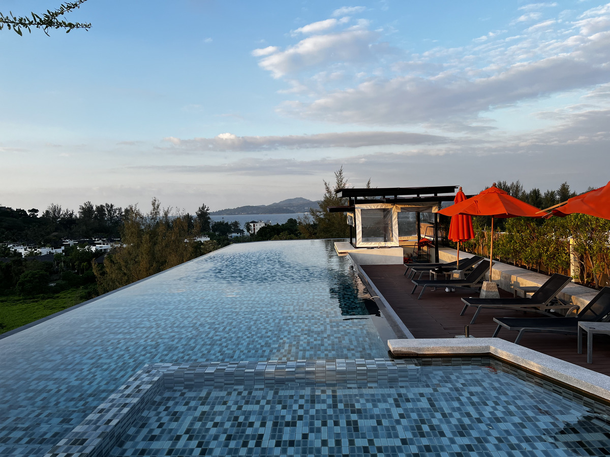 รูปถ่าย ไทย(Thailand) ภูเก็ต(Phuket) หาดสุรินทร์(Surin Beach) โรงแรมซิกซ์ธ์อเวนิว(6th Avenue Hotel) 2021-12 23