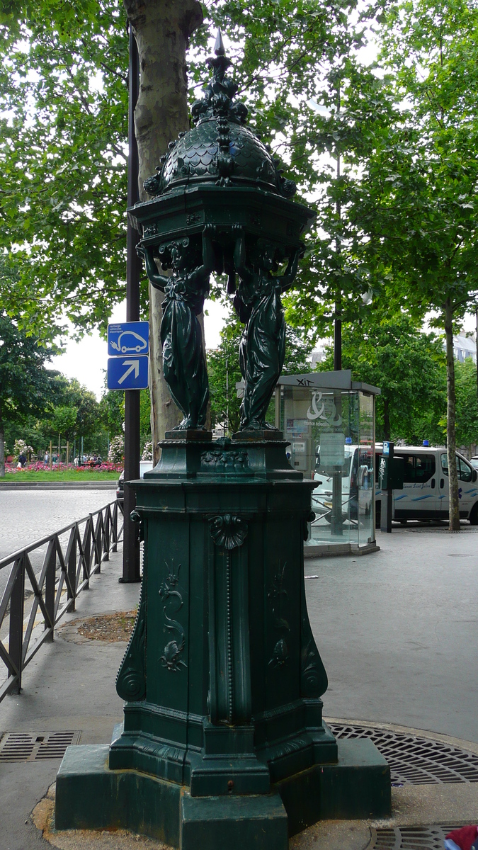 รูปถ่าย ฝรั่งเศส(France) ปารีส(Paris) คุ้มที่ 17 (17th Arrondissement) จัตุรัสแปแรร์(Place Pereire) 2007-05 15
