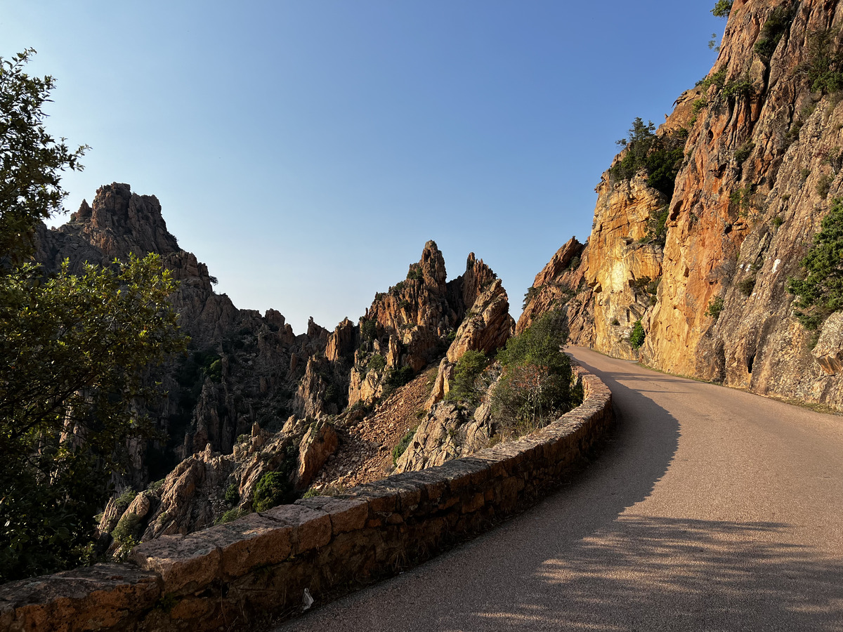 รูปถ่าย ฝรั่งเศส(France) คอร์สิคา(Corsica) หน้าผากาลังก์เดอเปียนา(Calanques de Piana) 2023-06 21
