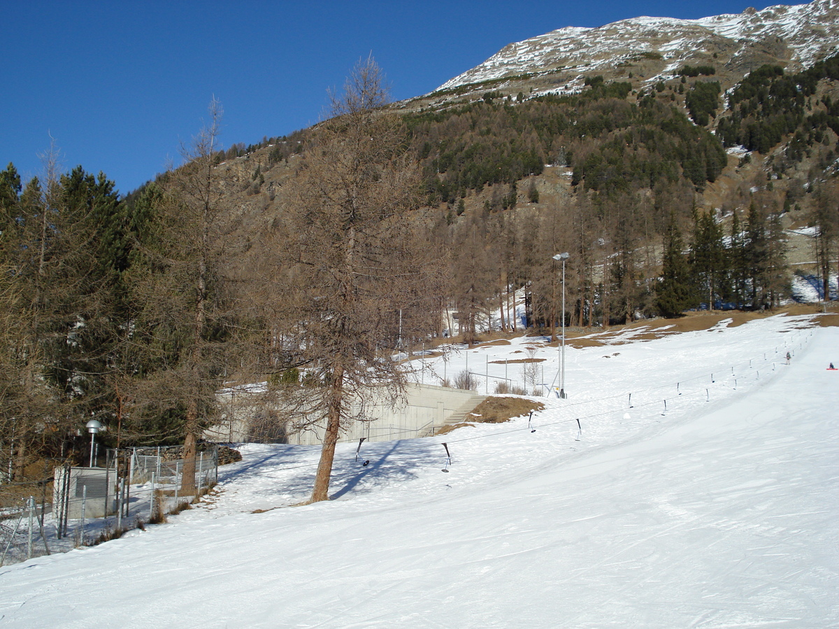 รูปถ่าย สวิสเซอร์แลนด์(Switzerland) ปองเทรซีน่า(Pontresina) 2007-01 39