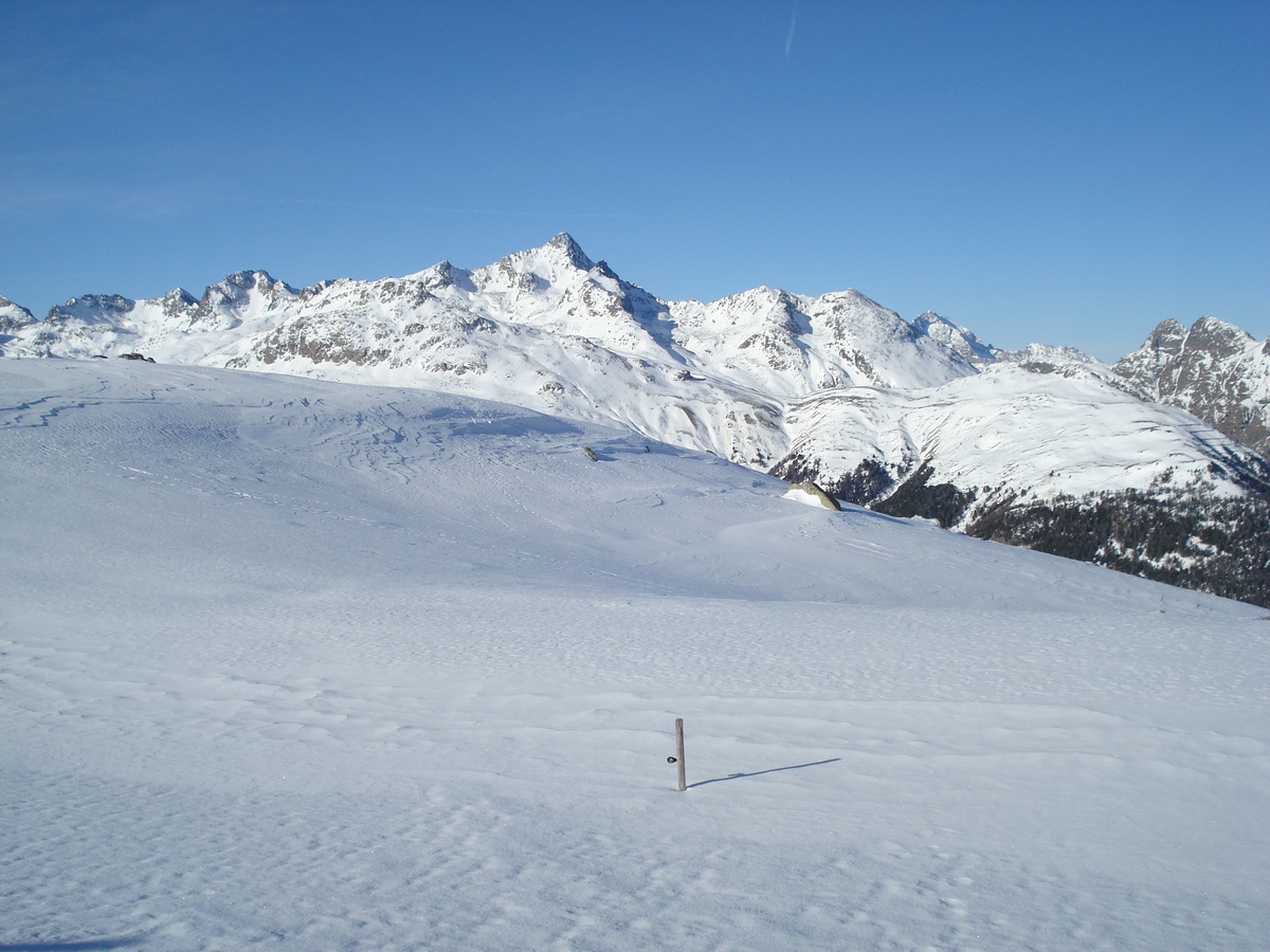 รูปถ่าย สวิสเซอร์แลนด์(Switzerland) มุตตัสมูรากล์(Muottas Muragl) 2007-01 9