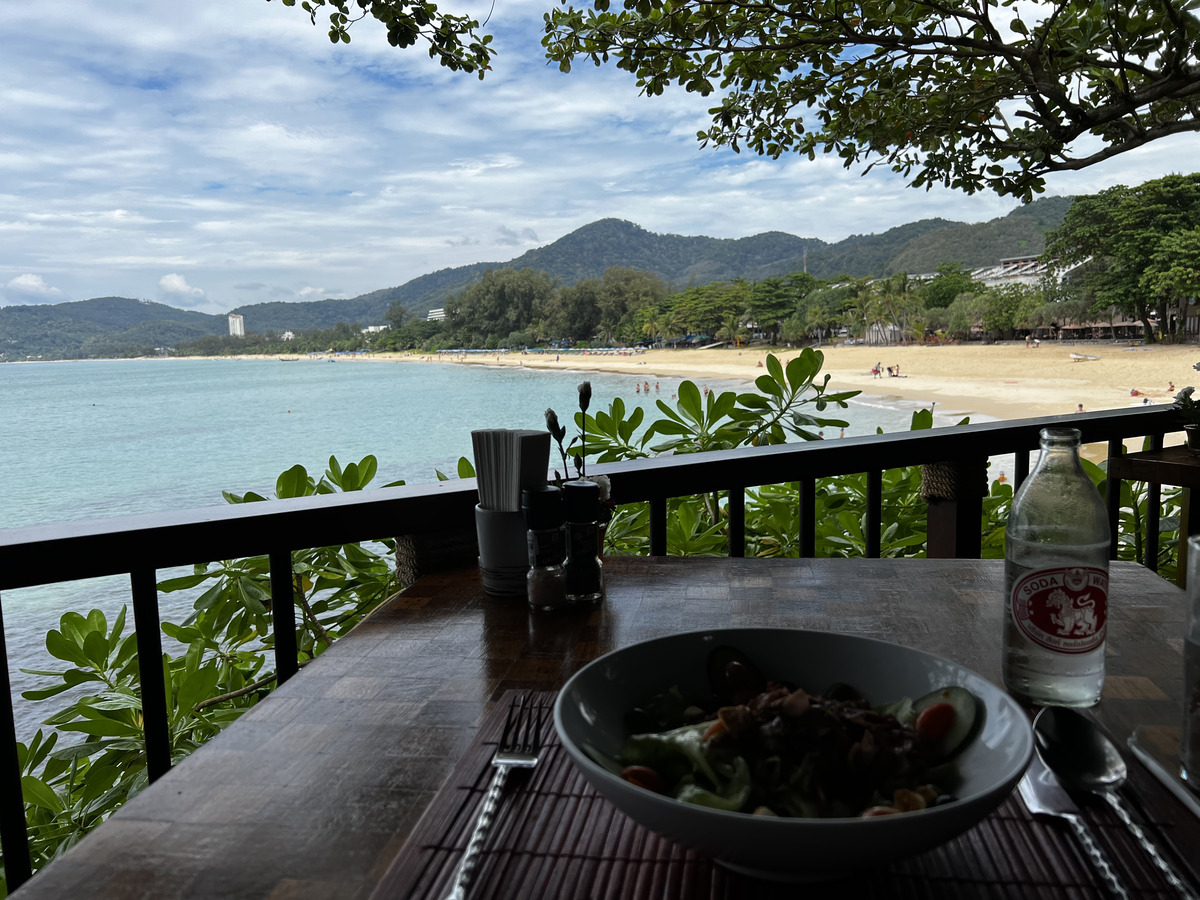 รูปถ่าย ไทย(Thailand) ภูเก็ต(Phuket) หาดกะรน(Karon Beach) ร้านอาหารออนเดอะร็อก(On the rock Restaurant) 2021-12 59