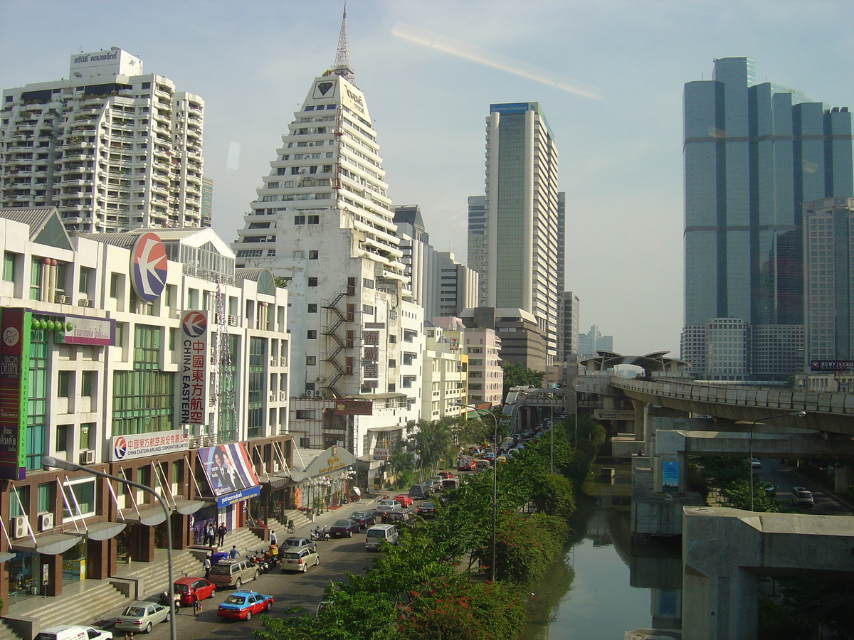 รูปถ่าย ไทย(Thailand) กรุงเทพมหานคร(Bangkok) รถไฟฟ้า(Sky Train) 2004-12 27