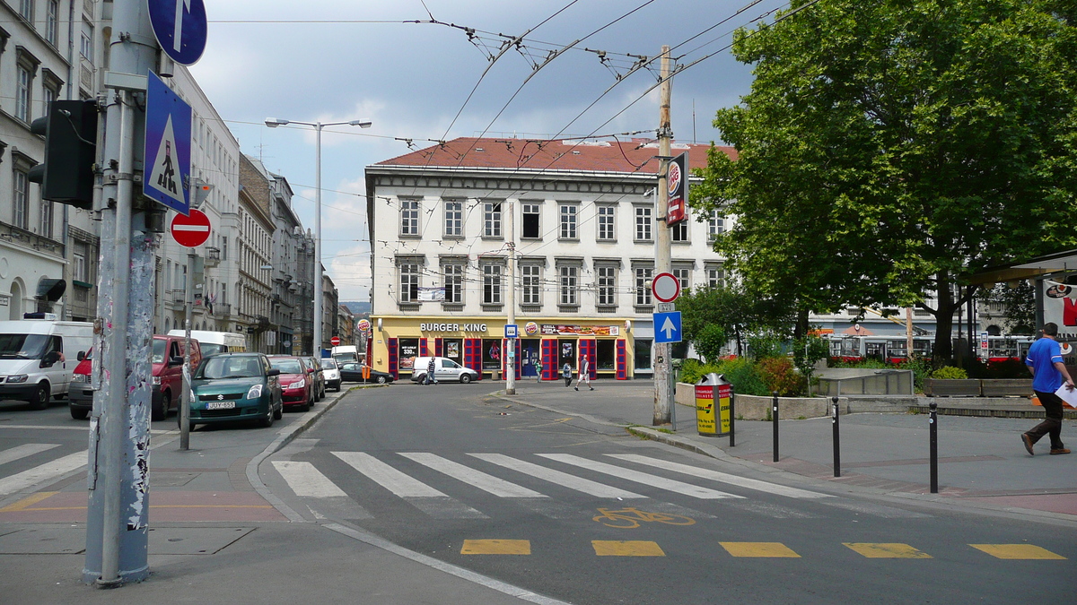 รูปถ่าย ฮังการี(Hungary) บูดาเปสต์(Budapest) ใจกลางบูดาเปสต์(Central Budapest) 2007-06 99
