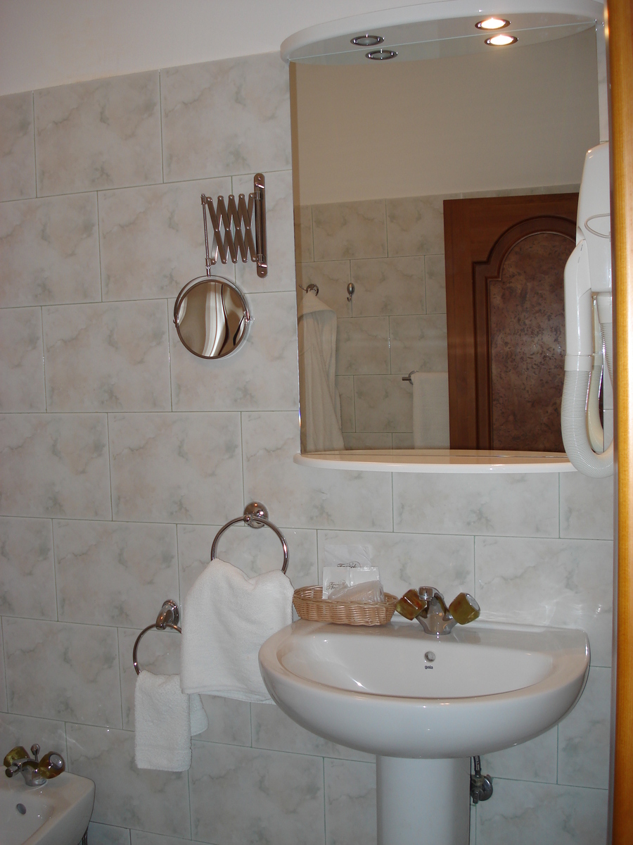 รูปถ่าย รัสเซีย(Russia) กาซาน(Kazan) โรงแรมจูเซปเป(Giuseppe Hotel) 2006-07 7