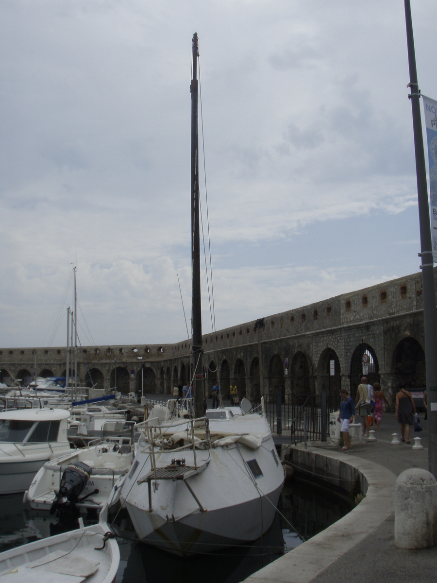 รูปถ่าย ฝรั่งเศส(France) อองทีป(Antibes) หาดลากราแว็ต(Plage de la Gravette) 2007-08 14