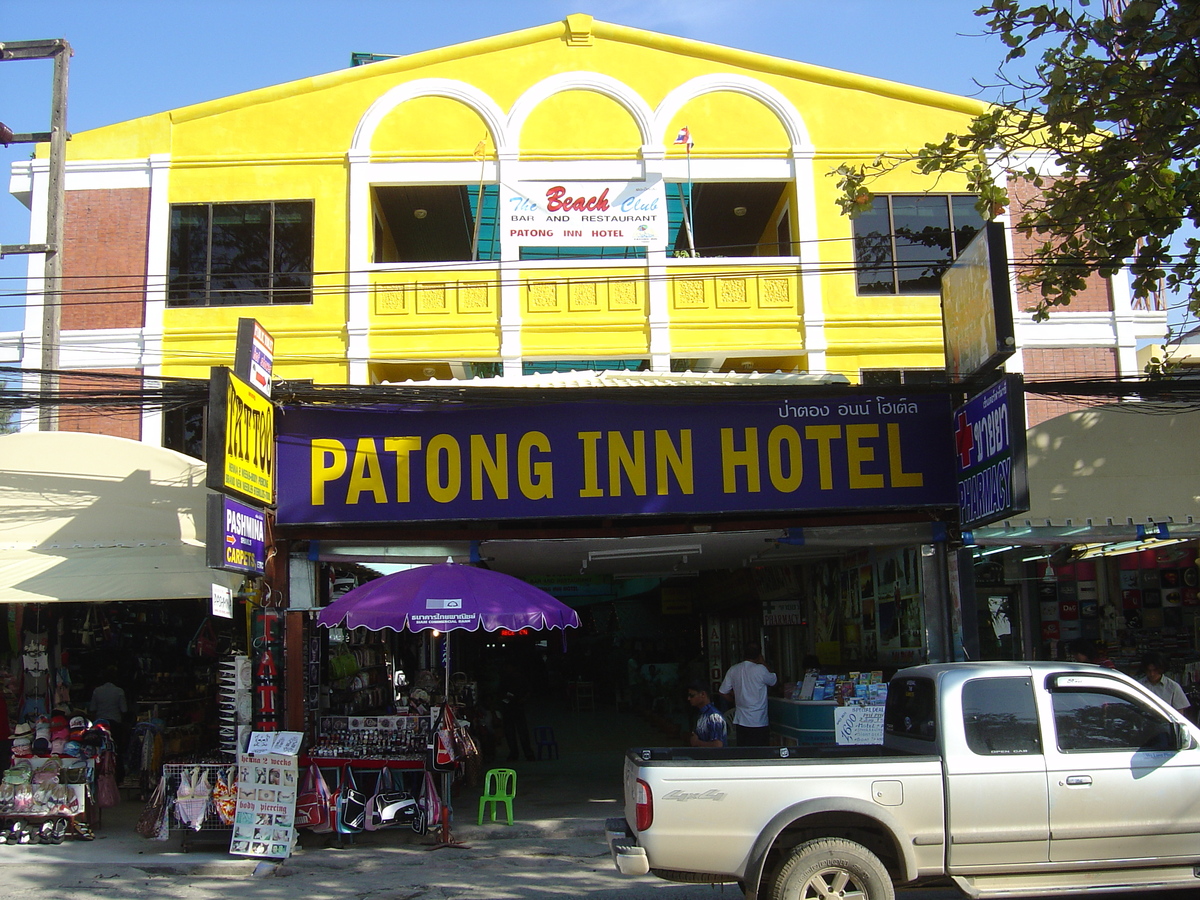 รูปถ่าย ไทย(Thailand) ภูเก็ต(Phuket) ป่าตอง(Patong) ถนนเลียบชายหาด(Beach Road) 2005-12 67