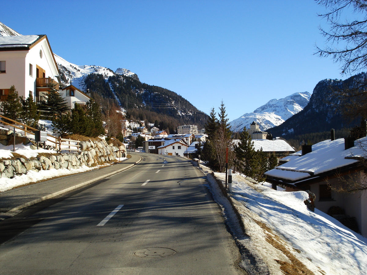 รูปถ่าย สวิสเซอร์แลนด์(Switzerland) ปองเทรซีน่า(Pontresina) 2007-01 99