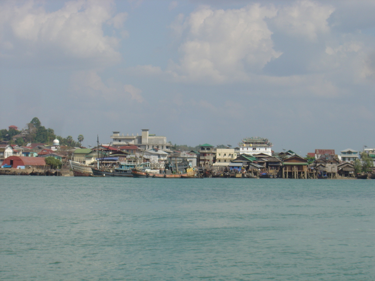 รูปถ่าย พม่า(Myanmar) มะริด(Myeik (Mergui)) 2005-01 81