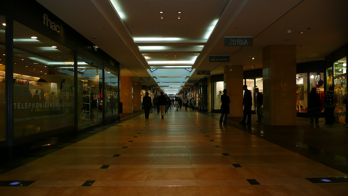 รูปถ่าย ฝรั่งเศส(France) ปารีส(Paris) ช็องเซลีเซ(Champs Elysees) 2007-04 35