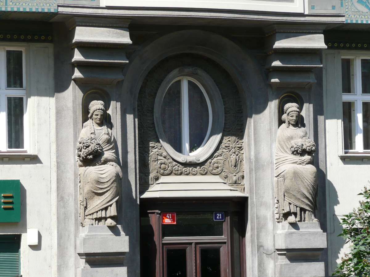 รูปถ่าย สาธารณรัฐเช็ก(Czech Republic) ปราก(Prague) ปารีซสกา(Parizska) 2007-07 8