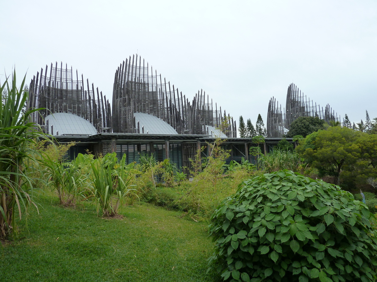 รูปถ่าย นิวแคลิโดเนีย(New Caledonia) ศูนย์วัฒนธรรมฌีบาอู(Tjibaou Cultural Centre) 2010-05 33