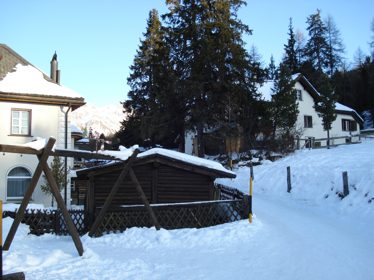 รูปถ่าย สวิสเซอร์แลนด์(Switzerland) เซนต์มอริตซ์ ชลาริญญา(St Moritz Schlarigna) 2007-01 58