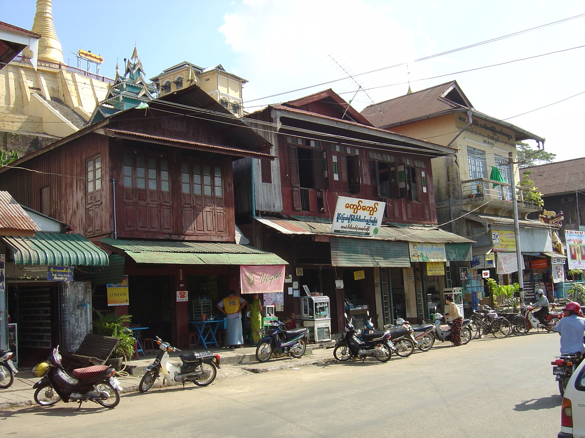 รูปถ่าย พม่า(Myanmar) มะริด(Myeik (Mergui)) 2005-01 55