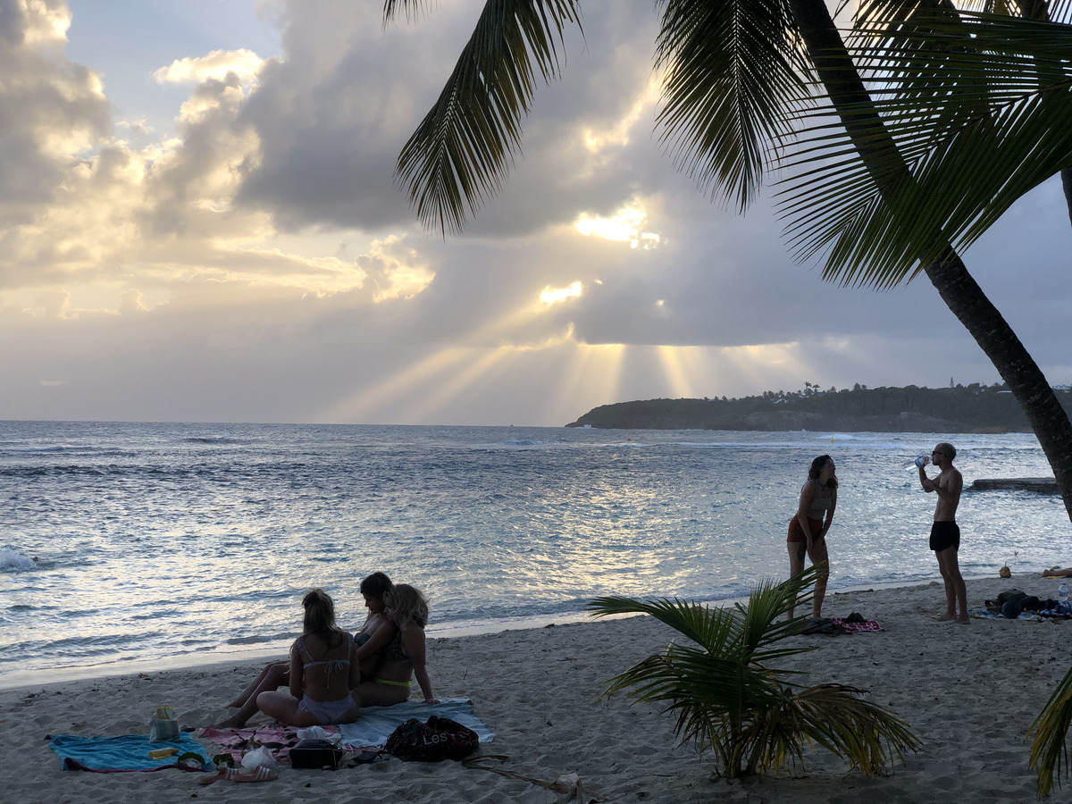 รูปถ่าย กวาเดอลูป(Guadeloupe) แซ็งตาน(Sainte Anne) 2021-02 73