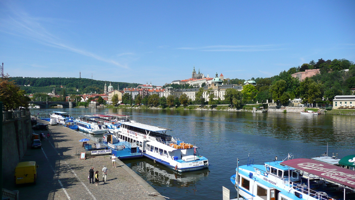 รูปถ่าย สาธารณรัฐเช็ก(Czech Republic) ปราก(Prague) แม่น้ำวัลตาวา(Vltava river) 2007-07 58