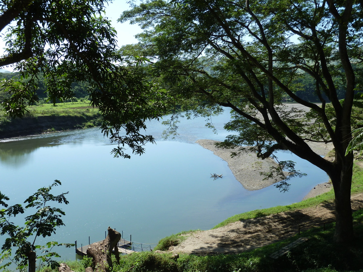 รูปถ่าย ฟิจิ(Fiji) แม่น้ำซิงกาโตกา(Sigatoka river) 2010-05 17
