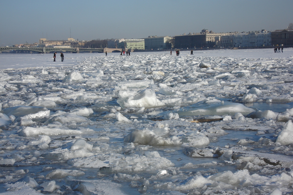 รูปถ่าย รัสเซีย(Russia) เซนต์ปีเตอร์สเบิร์ก(St Petersburg) เนวา(Neva) 2006-03 10