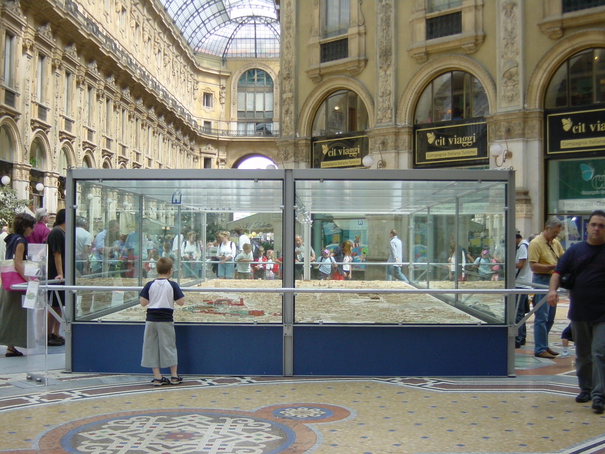 รูปถ่าย อิตาลี(Italy) มิลาน(Milan) 2002-07 25