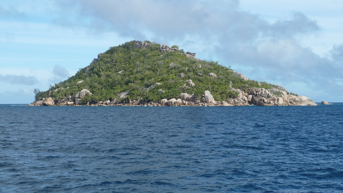 รูปถ่าย เซเชลส์(Seychelles) เกาะปตีตเซอร์(Petite Soeur) 2011-10 13