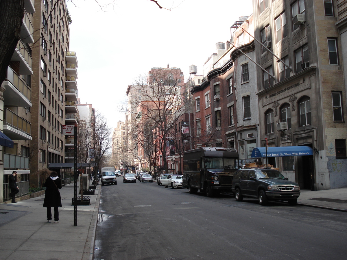 รูปถ่าย สหรัฐอเมริกา(United States) นิวยอร์ก(New York) ตามถนนฟิฟท์อเวนิว(down the 5th Avenue) 2006-03 44