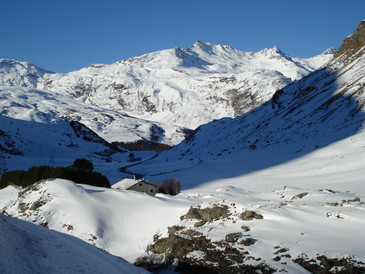 รูปถ่าย สวิสเซอร์แลนด์(Switzerland) ถนนจากคูร์ไปเซนต์มอริตซ์(Chur to St Moritz Road) 2007-01 68