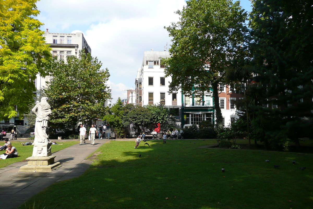 รูปถ่าย อังกฤษ(United Kingdom) ลอนดอน(London) จัตุรัสโซโห(Soho Square) 2007-09 37
