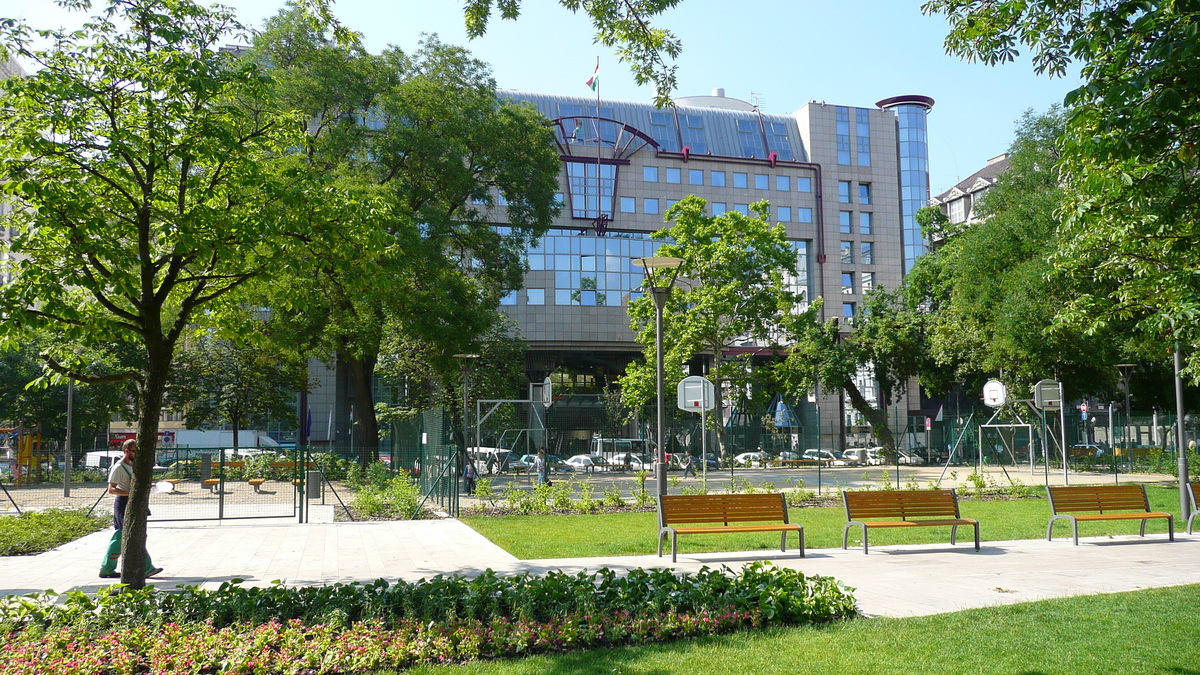รูปถ่าย ฮังการี(Hungary) บูดาเปสต์(Budapest) ใจกลางบูดาเปสต์(Central Budapest) 2007-06 21