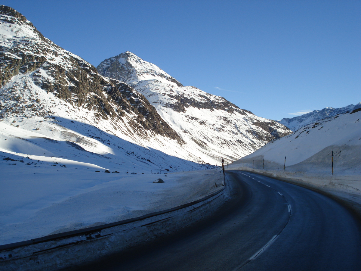 รูปถ่าย สวิสเซอร์แลนด์(Switzerland) ถนนจากคูร์ไปเซนต์มอริตซ์(Chur to St Moritz Road) 2007-01 69