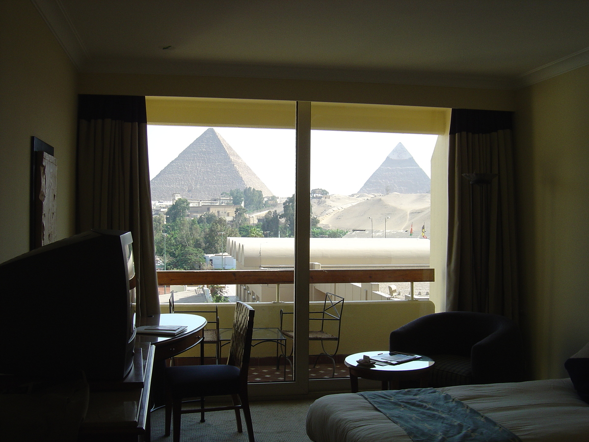 รูปถ่าย อียิปต์(Egypt) กีซ่า(Giza) โรงแรมเลอเมอริเดียน พีระมิดส์(Le Meridien Pyramids) 2004-09 22